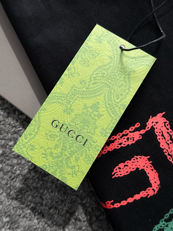 ブランドTシャツ角部分ディテール